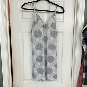 Elegant Floral Lace Chemise in Gray
